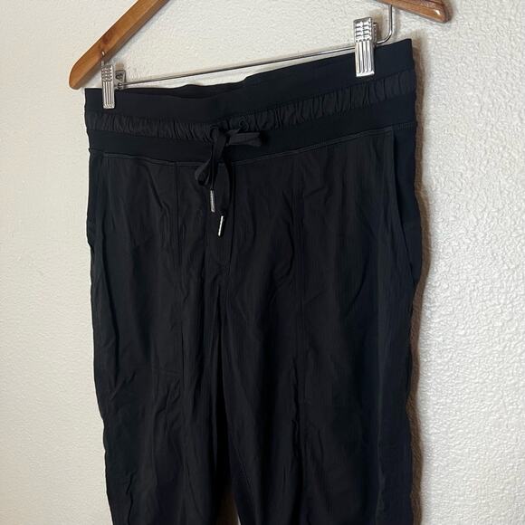 Lululemon Dance Studio Crop 25" Black Jogger Pants Womens 8 Relaxed Athleisure - Picture 5 of 8